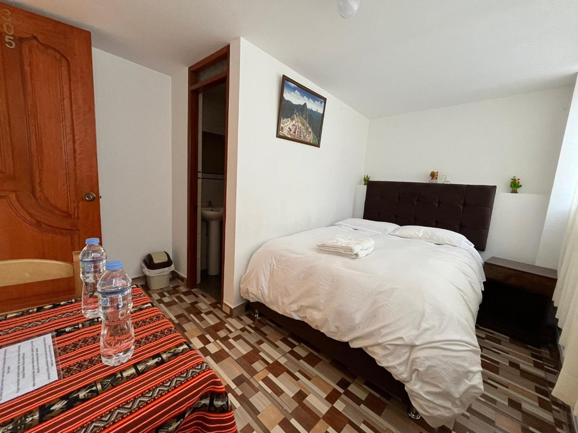 Hostal Apu Qhawarina Ollantaytambo Eksteriør bilde