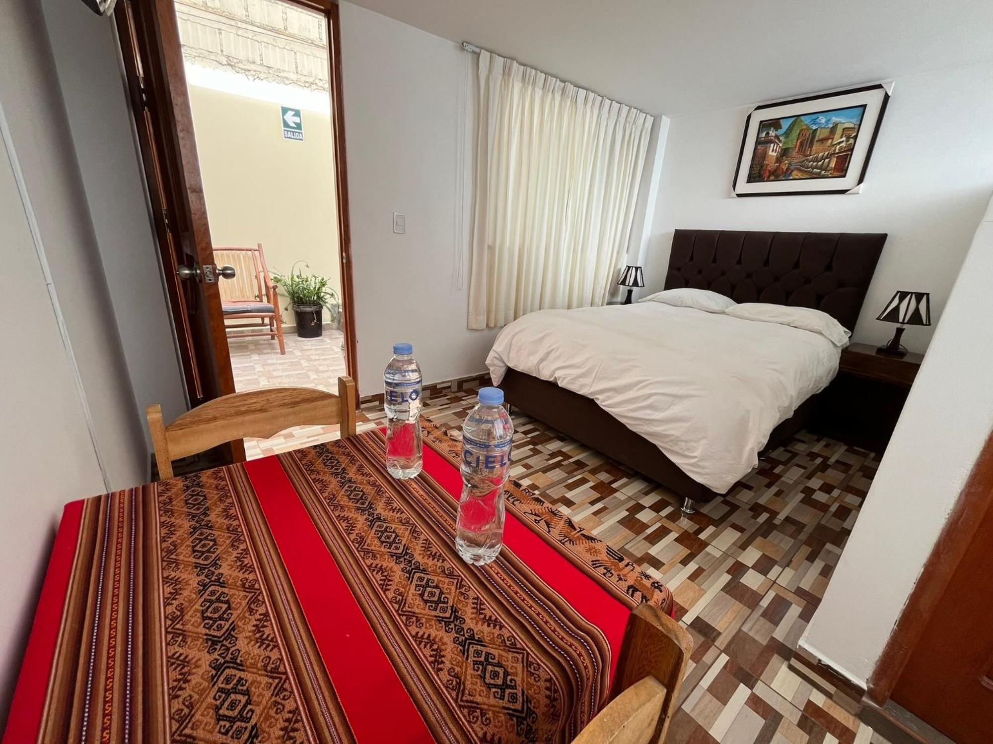 Hostal Apu Qhawarina Ollantaytambo Eksteriør bilde