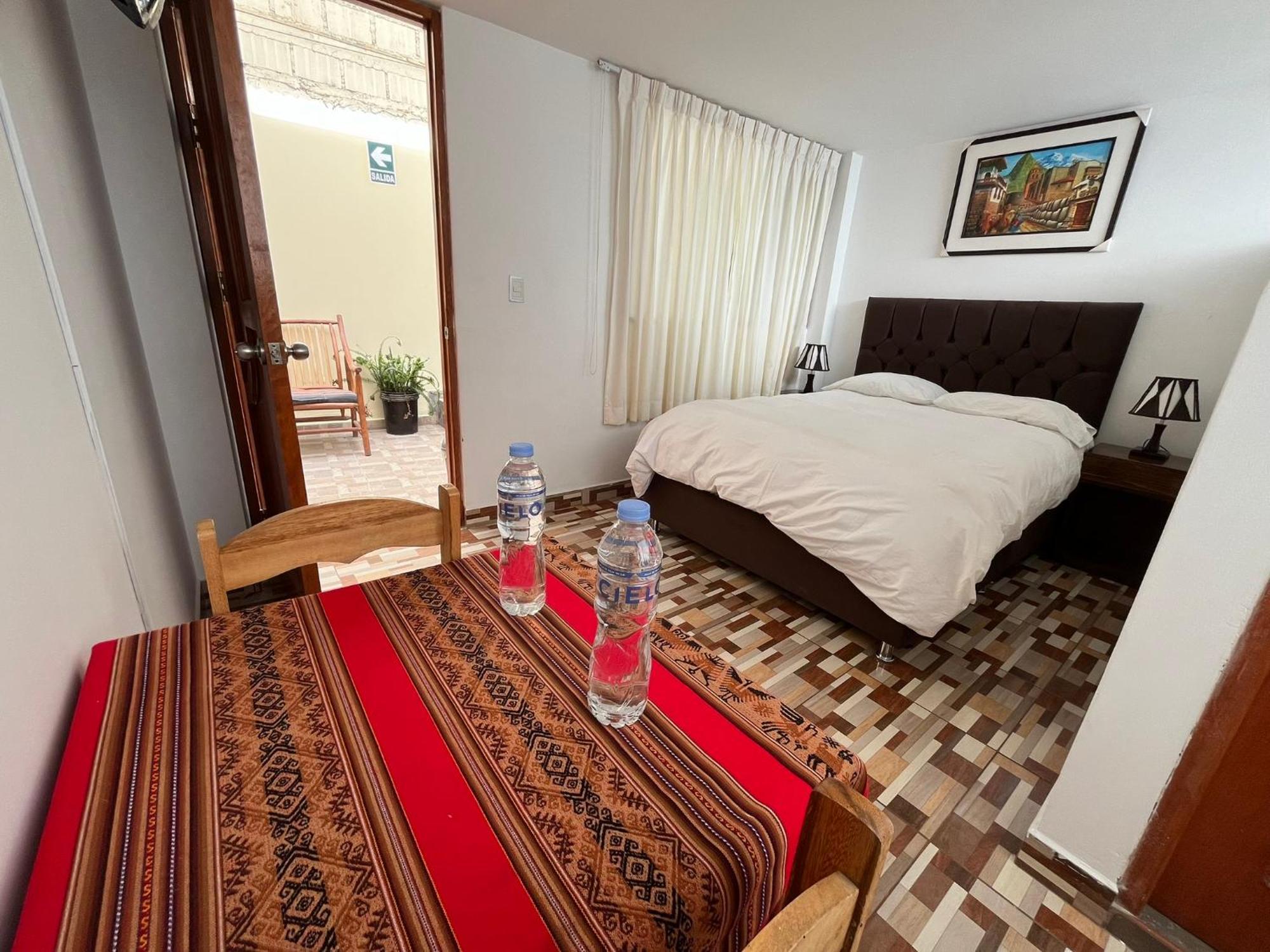 Hostal Apu Qhawarina Ollantaytambo Eksteriør bilde