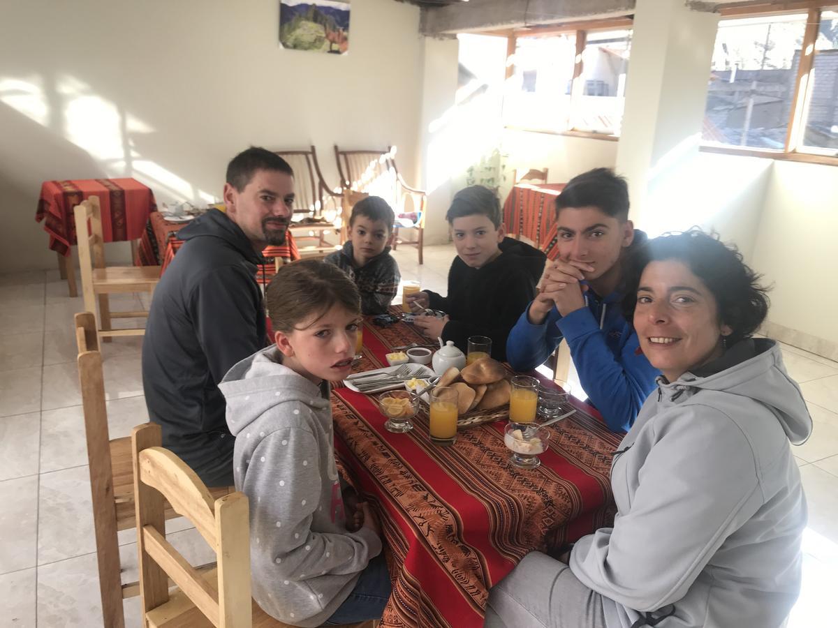 Hostal Apu Qhawarina Ollantaytambo Eksteriør bilde