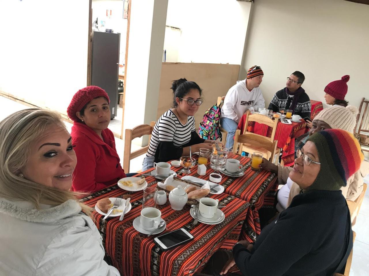 Hostal Apu Qhawarina Ollantaytambo Eksteriør bilde
